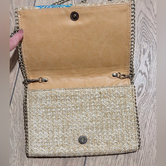 Chelsea28 Floral Embroidered Straw Woven Crossbody Purse Hand Bag Gold Chain - Picture 4 of 7